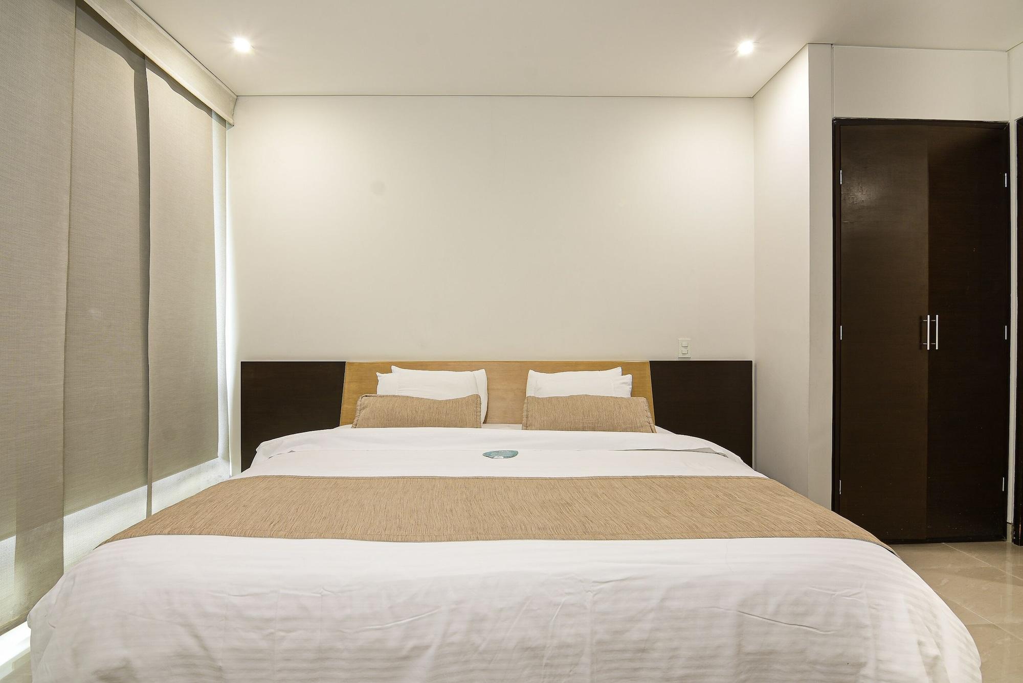 Hotel Lincoln Medellín Buitenkant foto